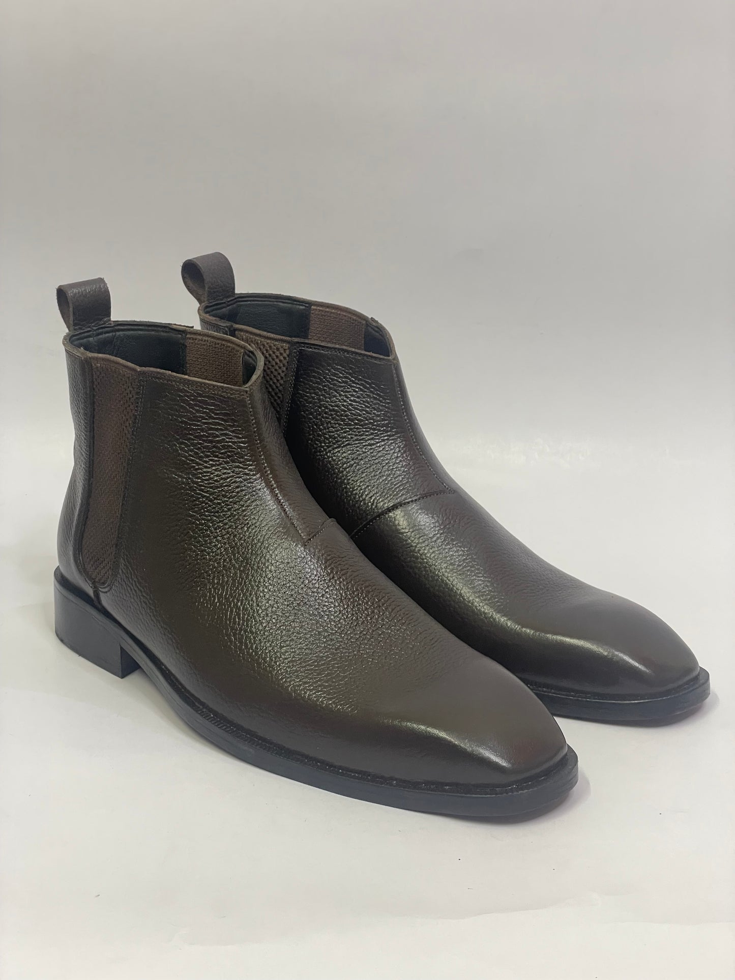 BROWN BOOT