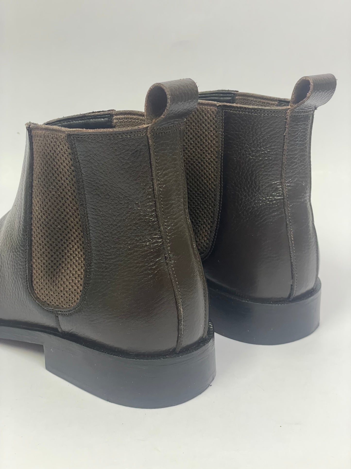 BROWN BOOT