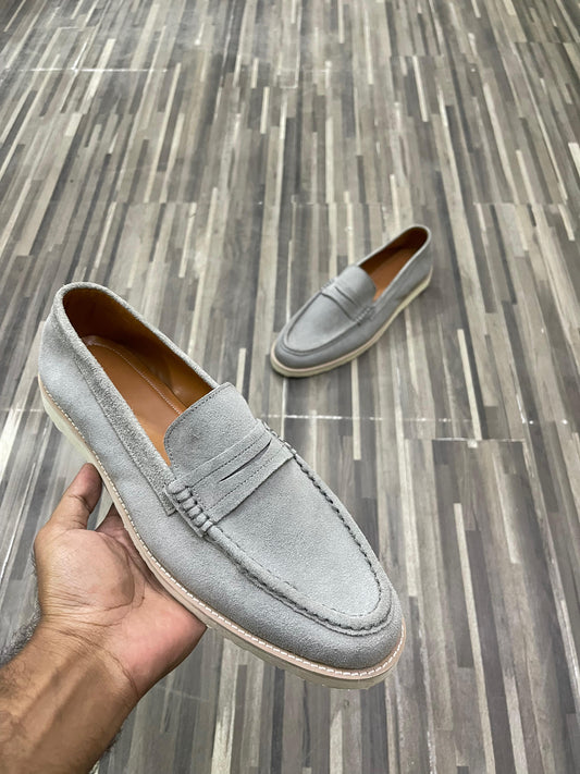 GREY STRAP MOCCASIN