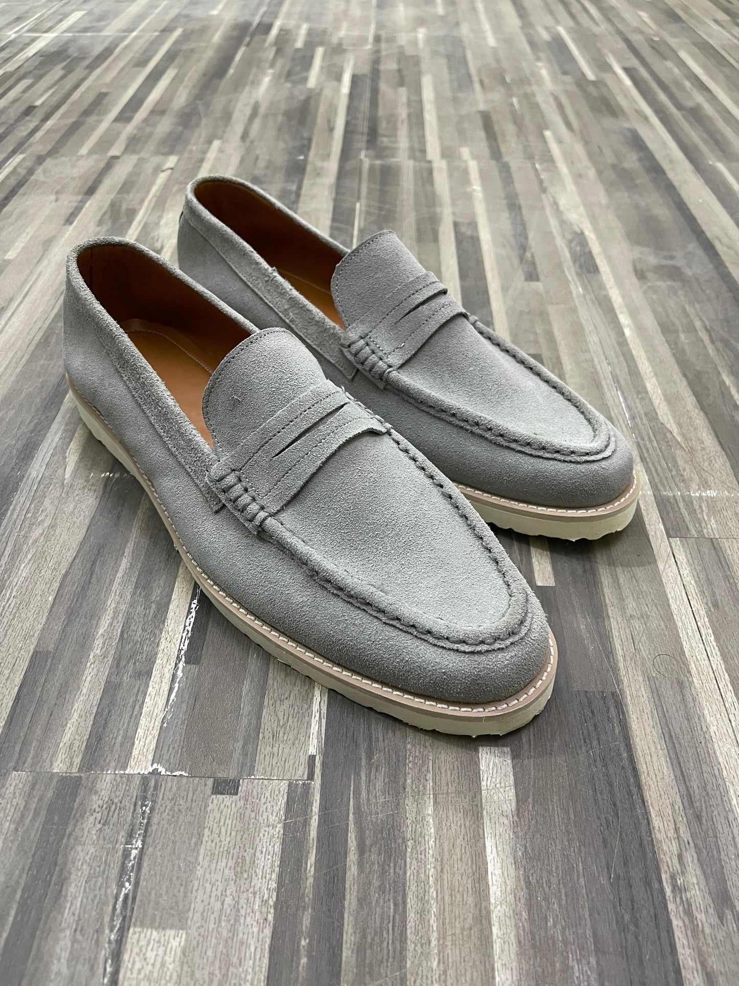 GREY STRAP MOCCASIN