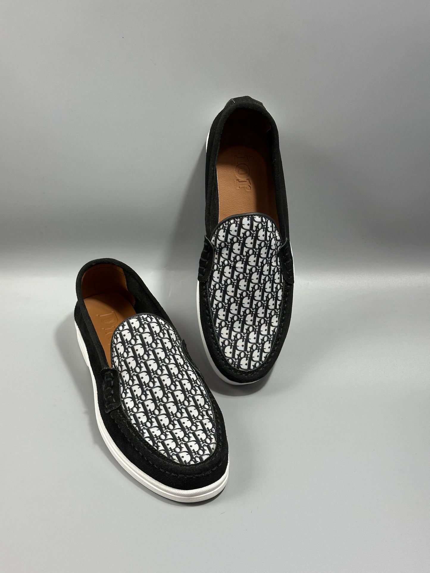 ELAN.D-8153