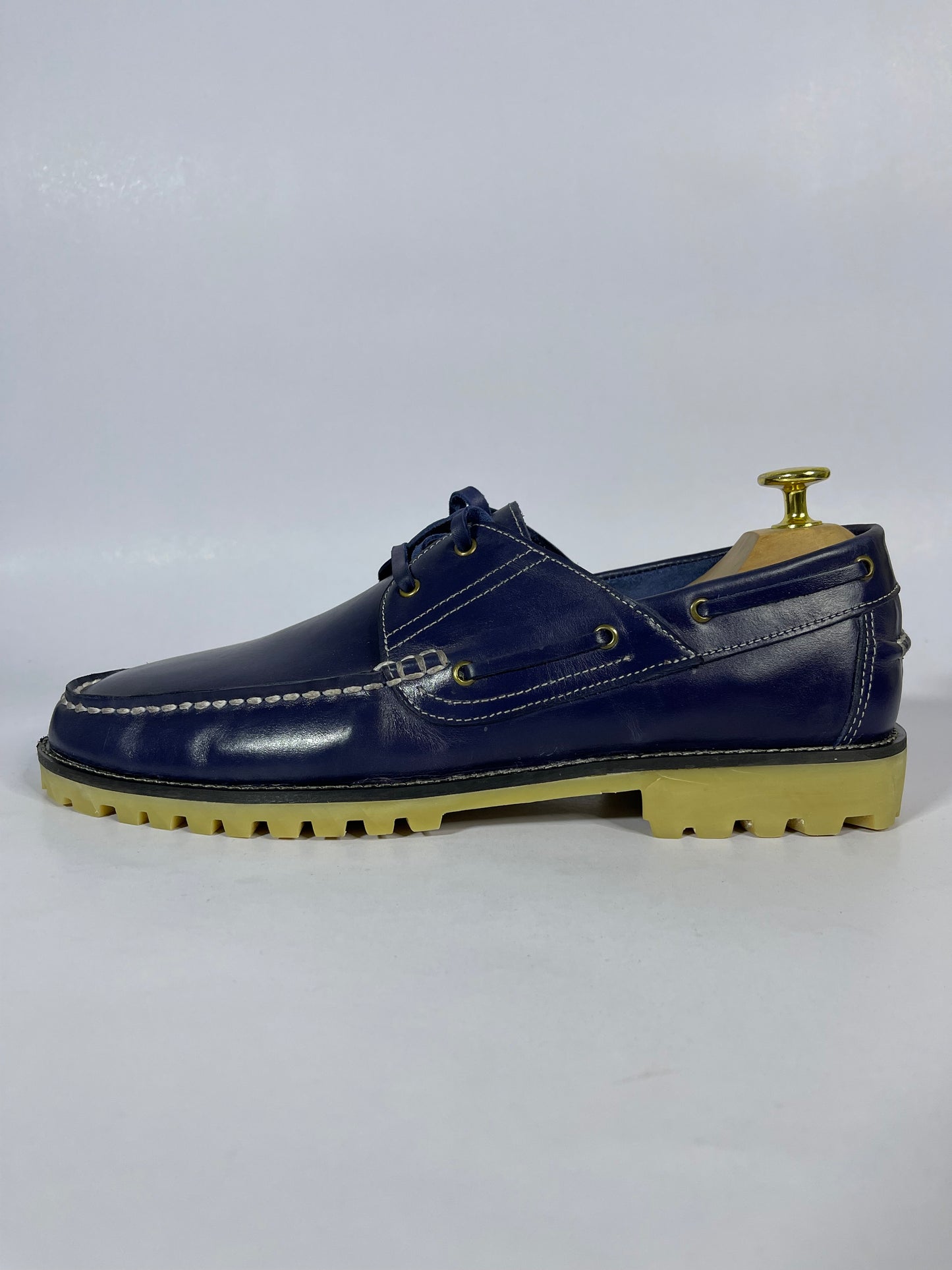 GOLDCUT BLUE SHOE