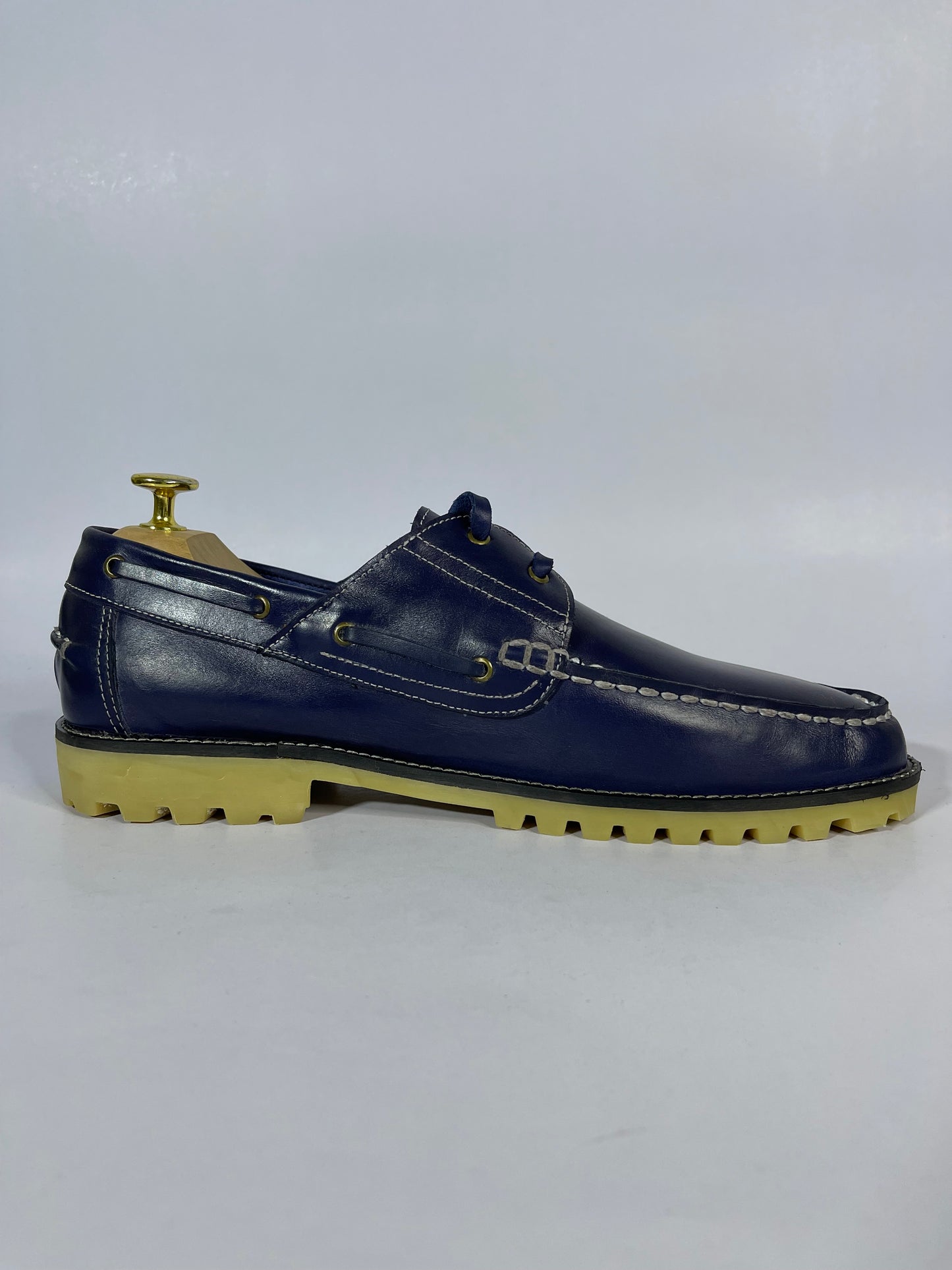 GOLDCUT BLUE SHOE