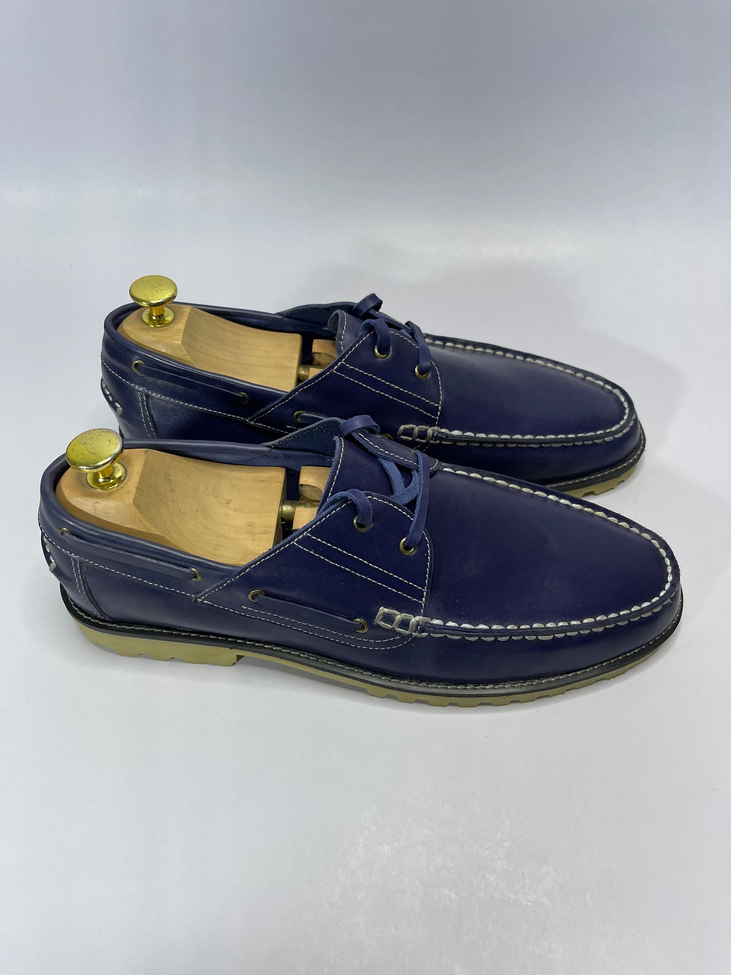 GOLDCUT BLUE SHOE