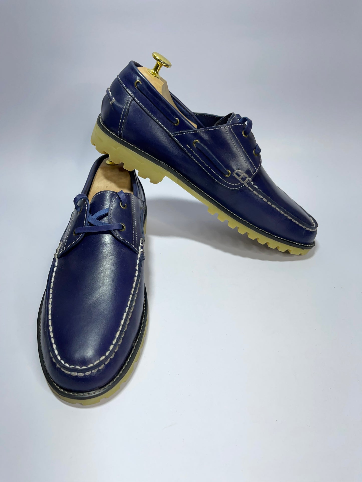 GOLDCUT BLUE SHOE