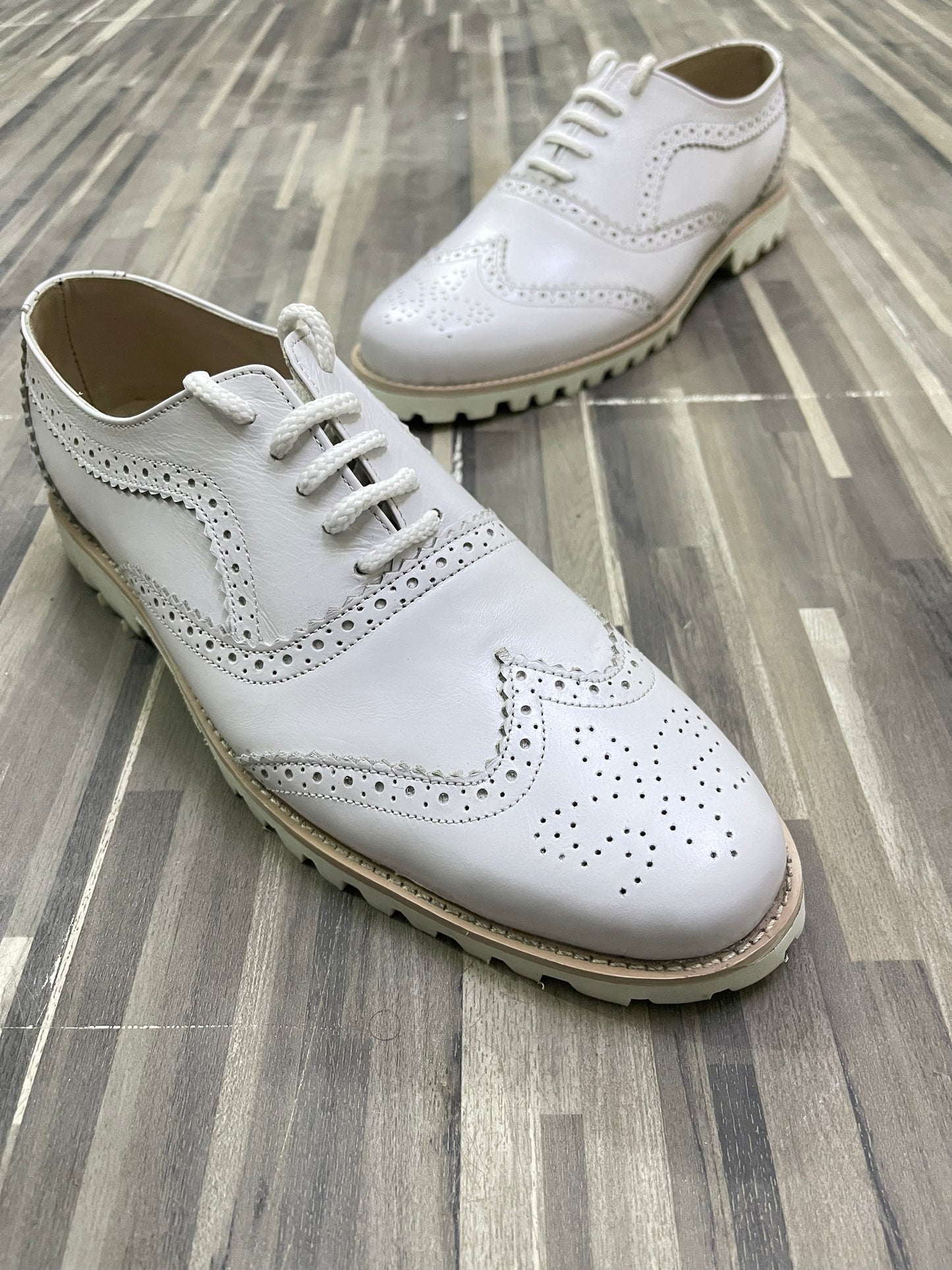 BROGUE-WHITE-3008