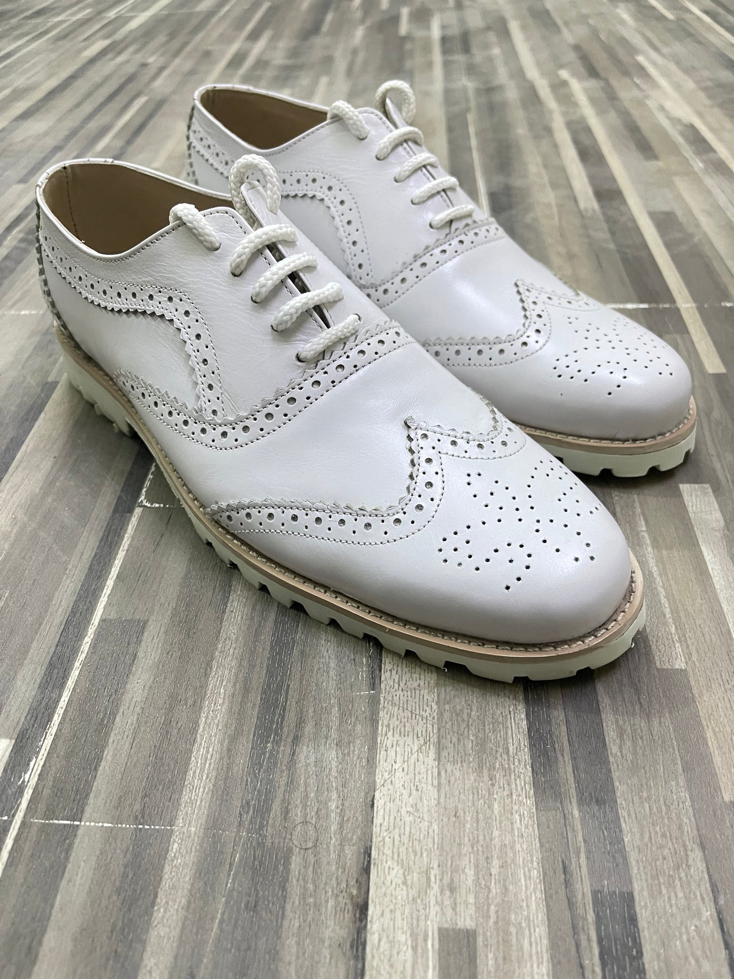 BROGUE-WHITE-3008