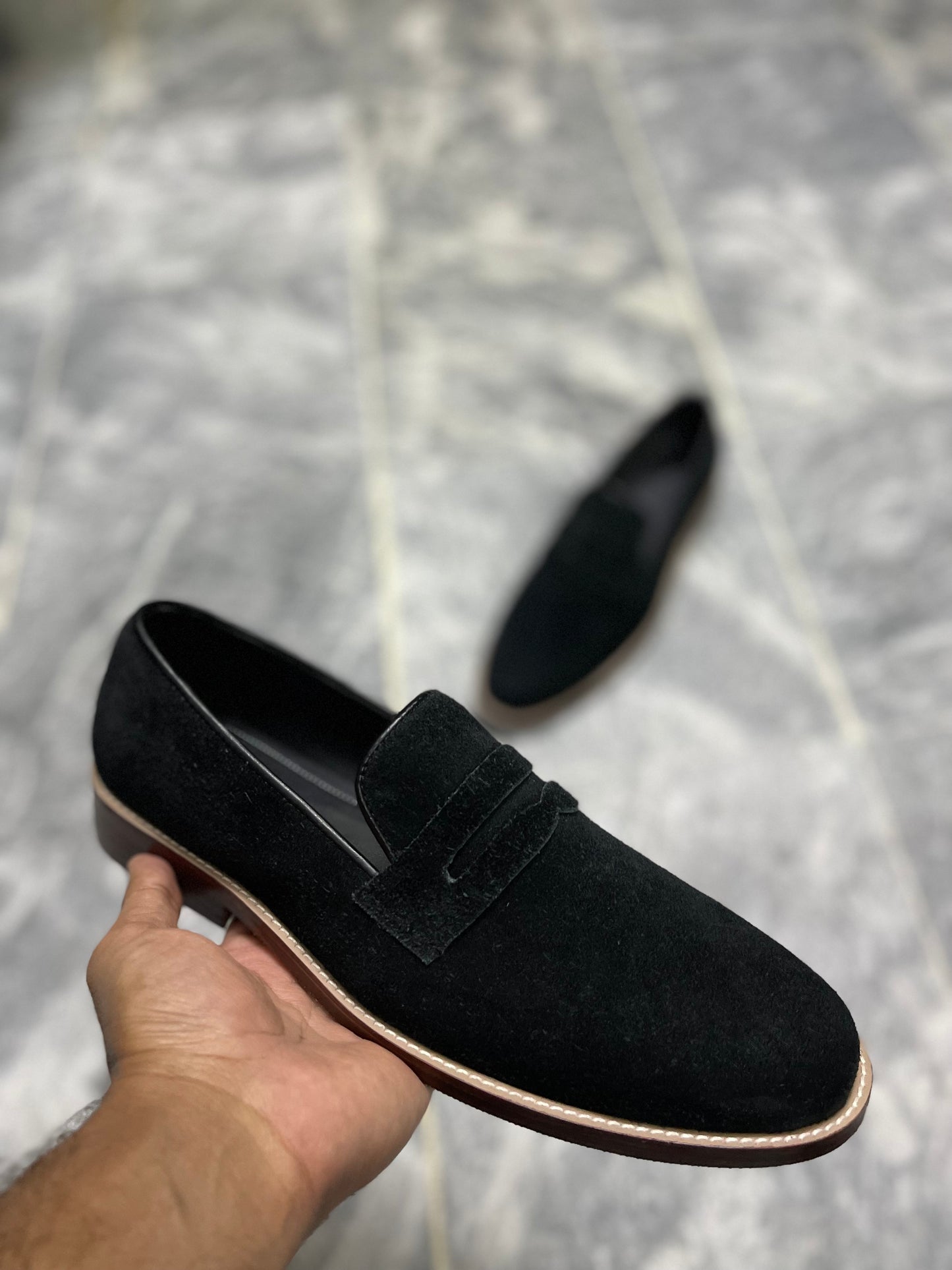 SUEDE-BLK-8063