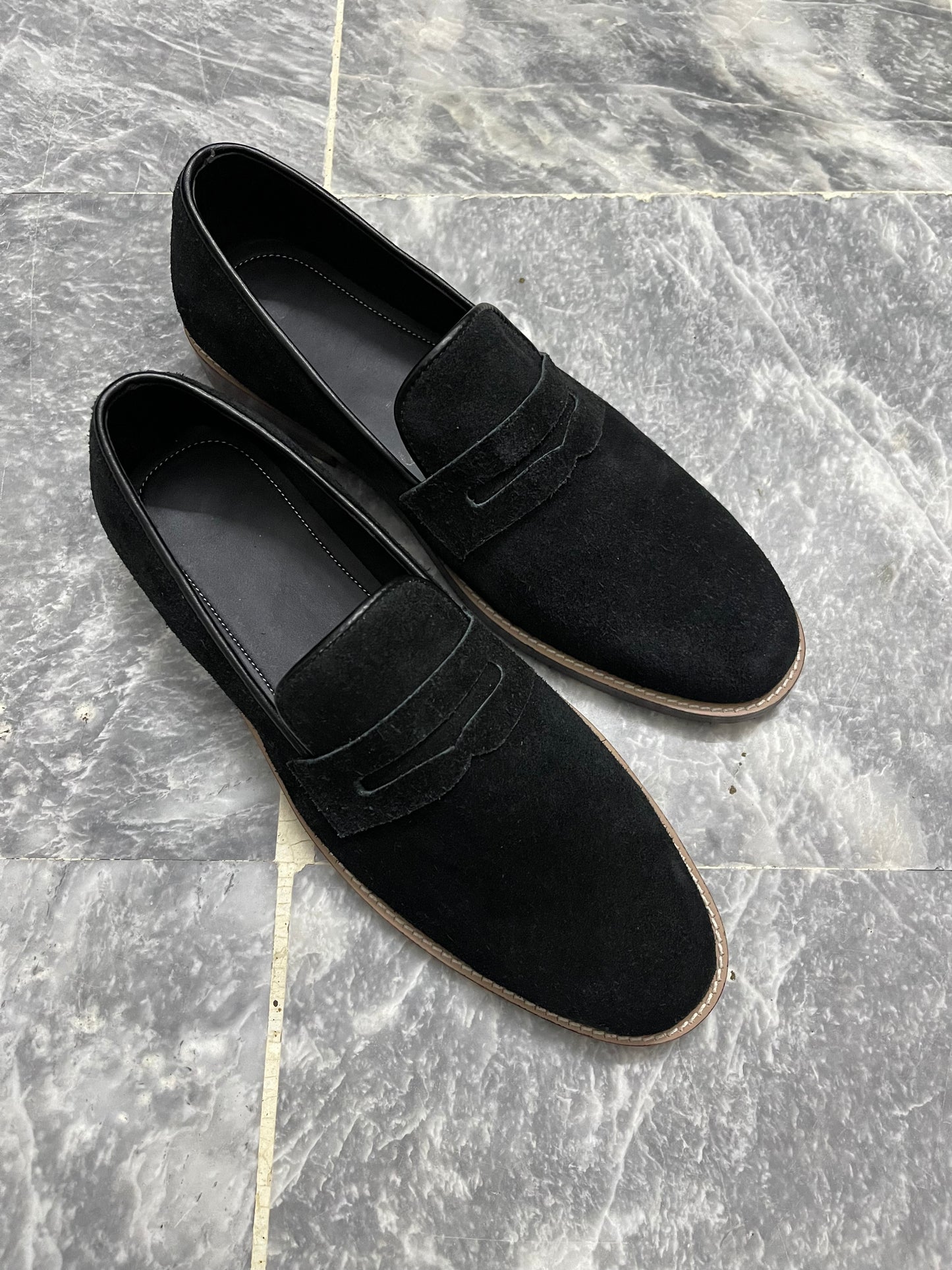 SUEDE-BLK-8063