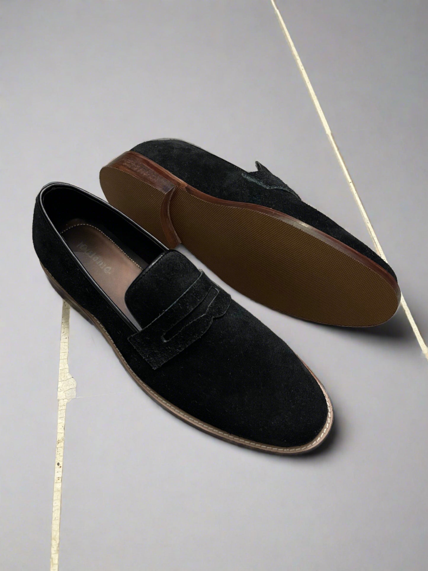 SUEDE-BLK-8063