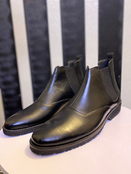 Chelsea Boot In Black