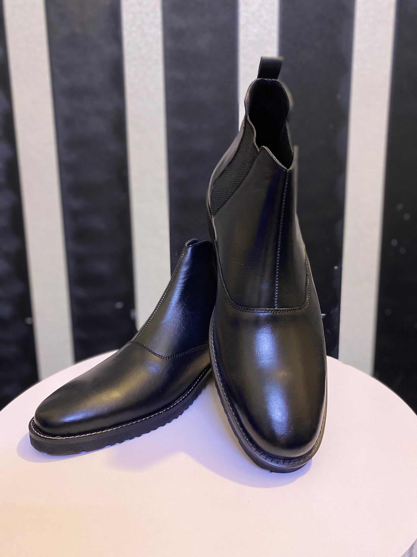 Chelsea Boot In Black