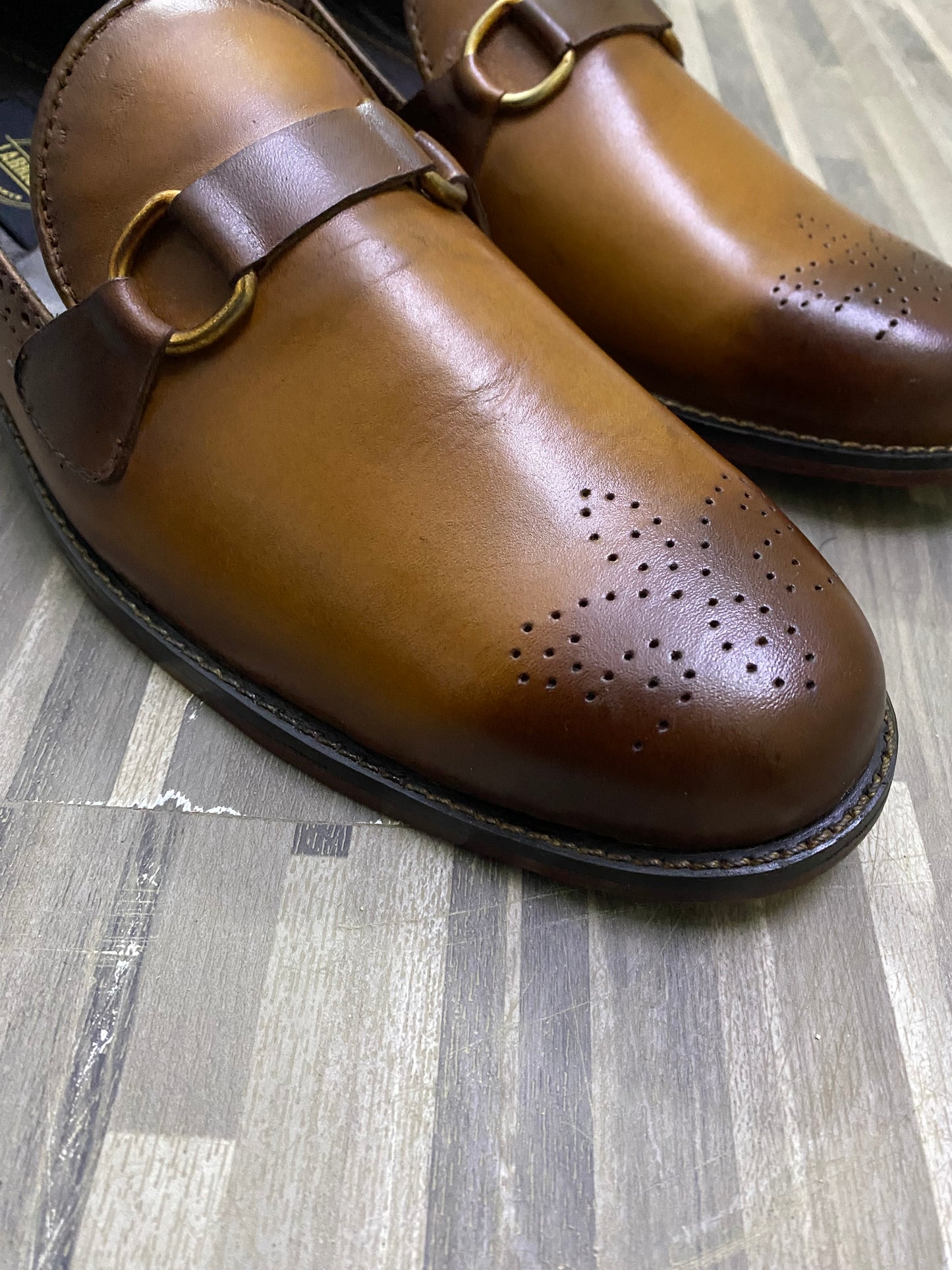 Brouge loafer