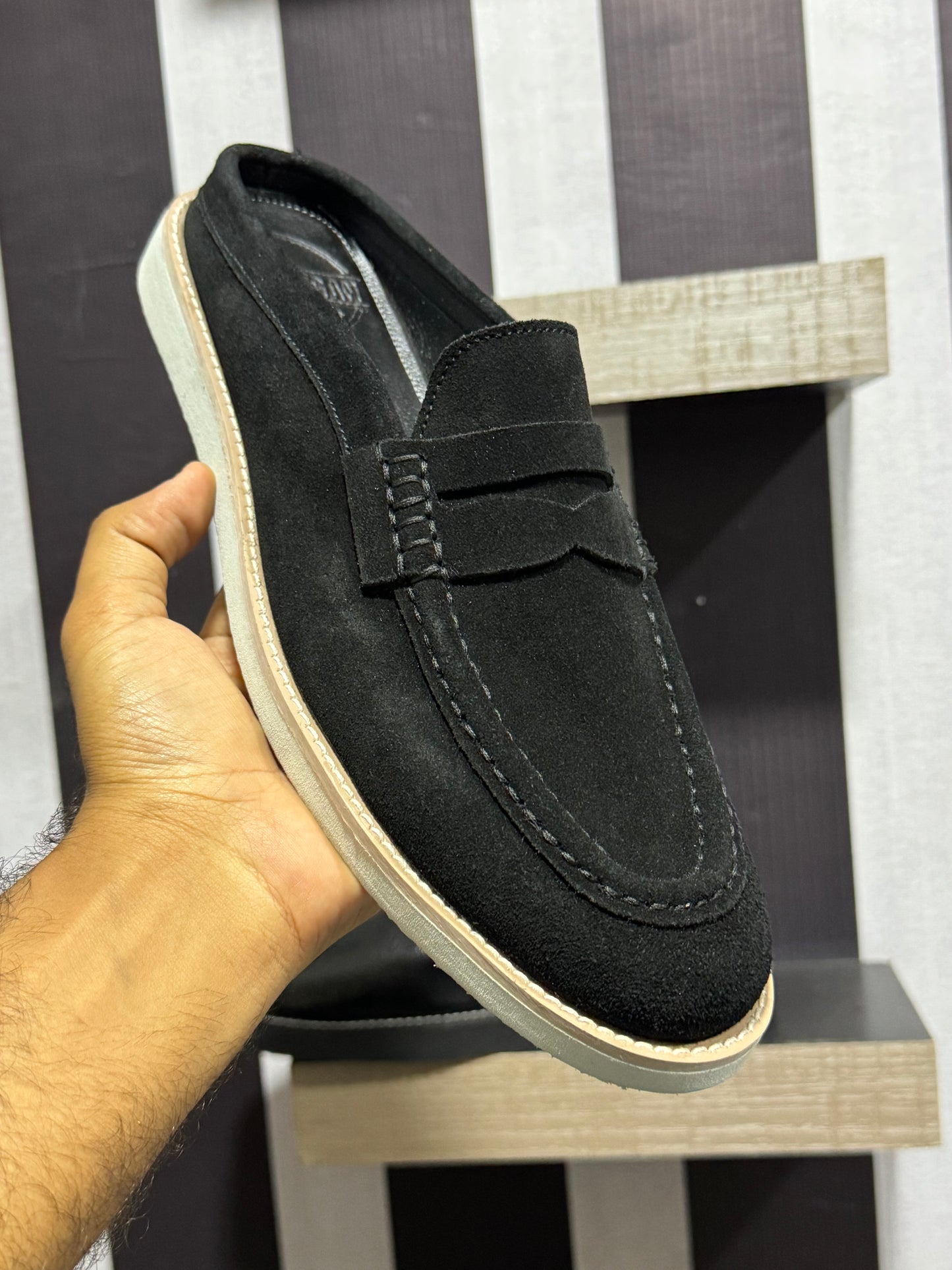 SUEDE-MULE-BLK-530