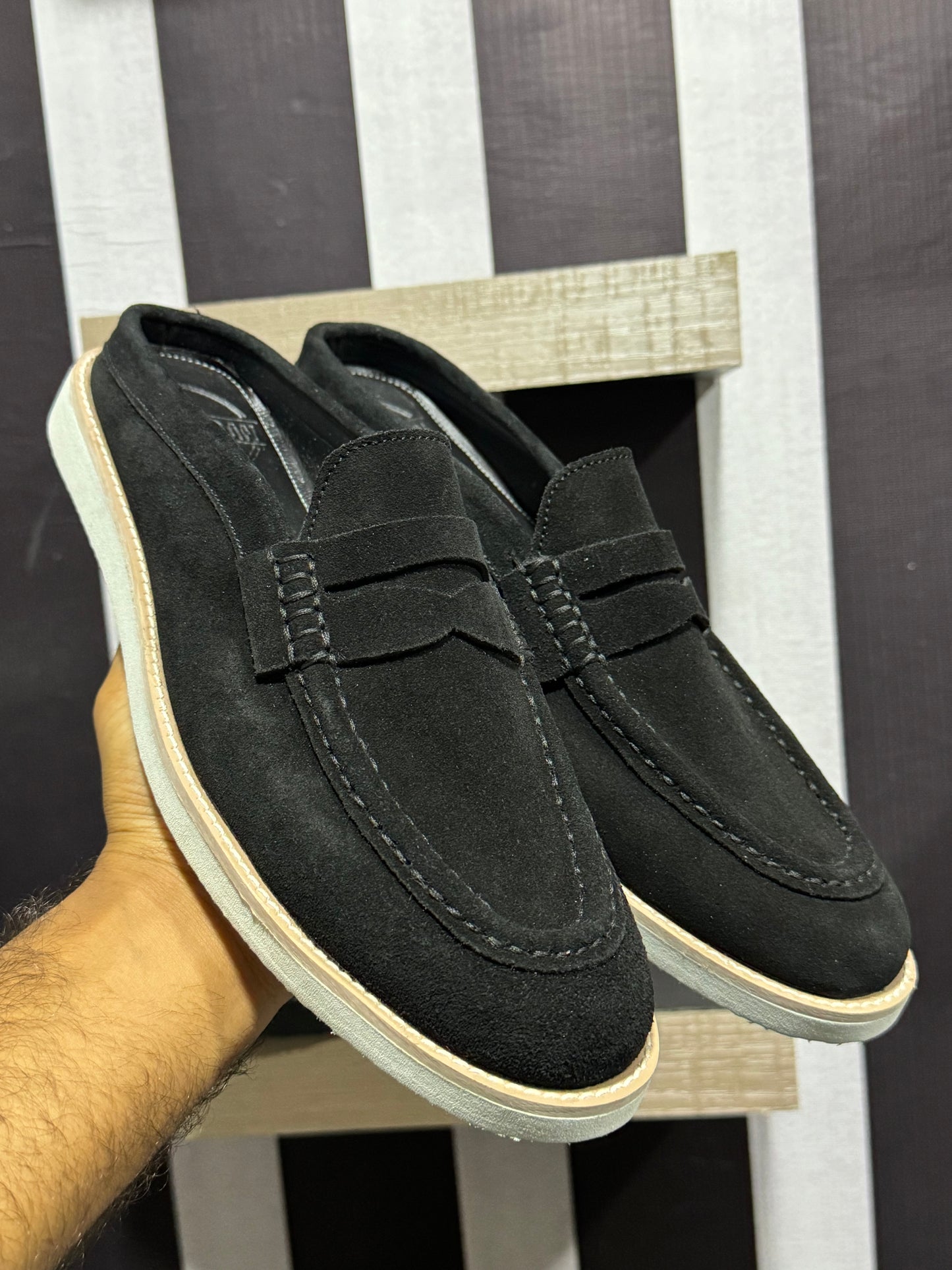 SUEDE-MULE-BLK-530