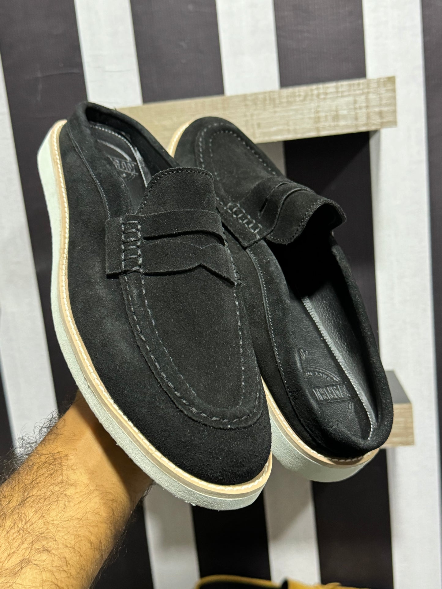 SUEDE-MULE-BLK-530